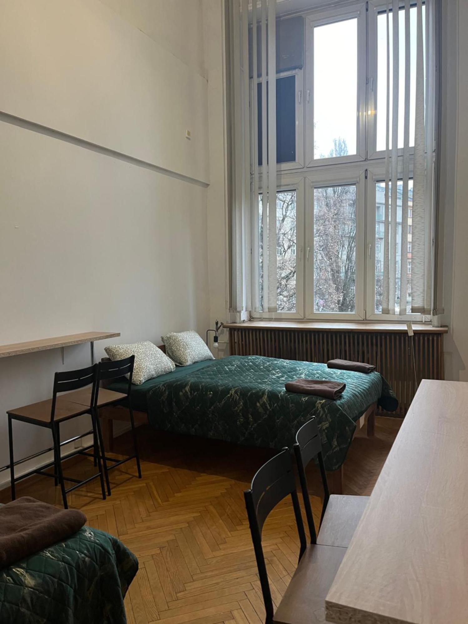 Tom Hostel Краков Экстерьер фото