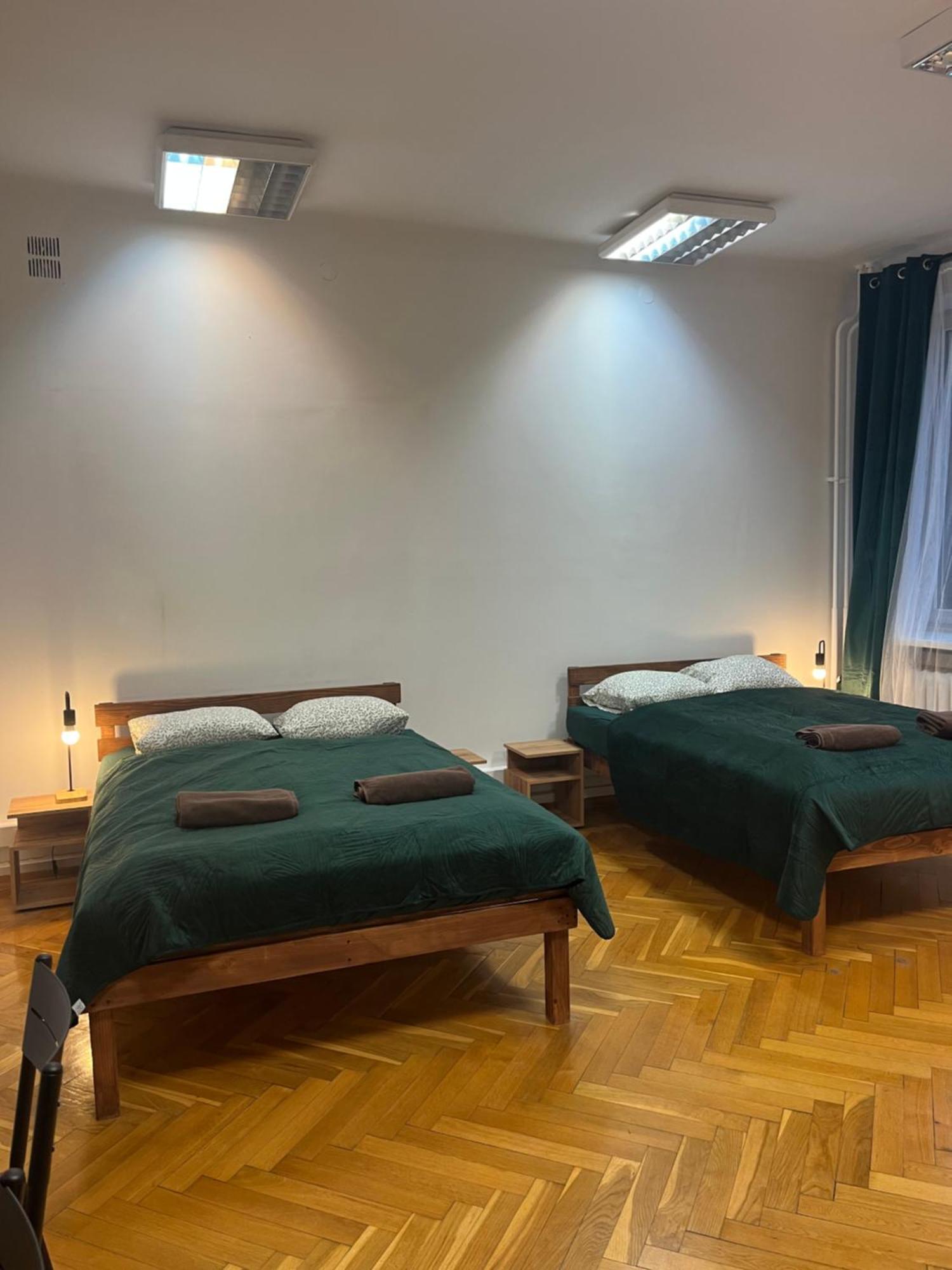 Tom Hostel Краков Экстерьер фото